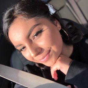 Meet your Posher, Brianna